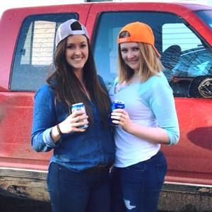 Meet your Posher, Courtney